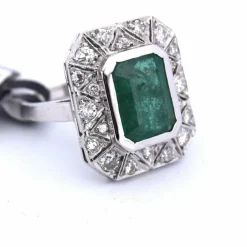 Bague Art Déco or jaune émeraude diamants