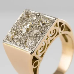 Bague Art Déco pavée de diamants