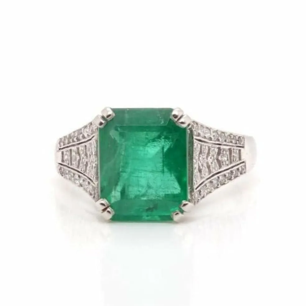 Bague Art Déco Platine Emeraude Diamants