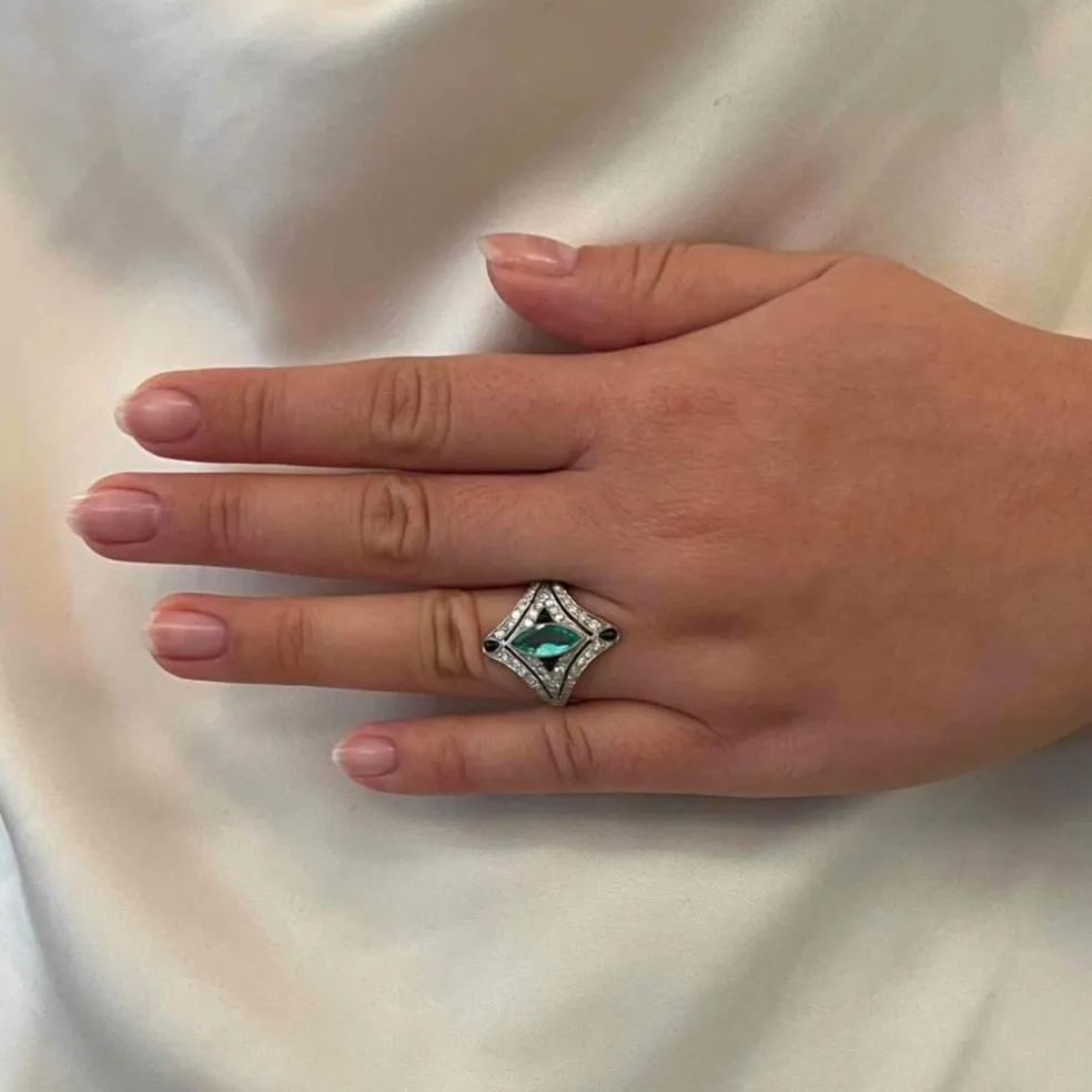 Bague Art Déco Platine Emeraude Saphirs Diamants