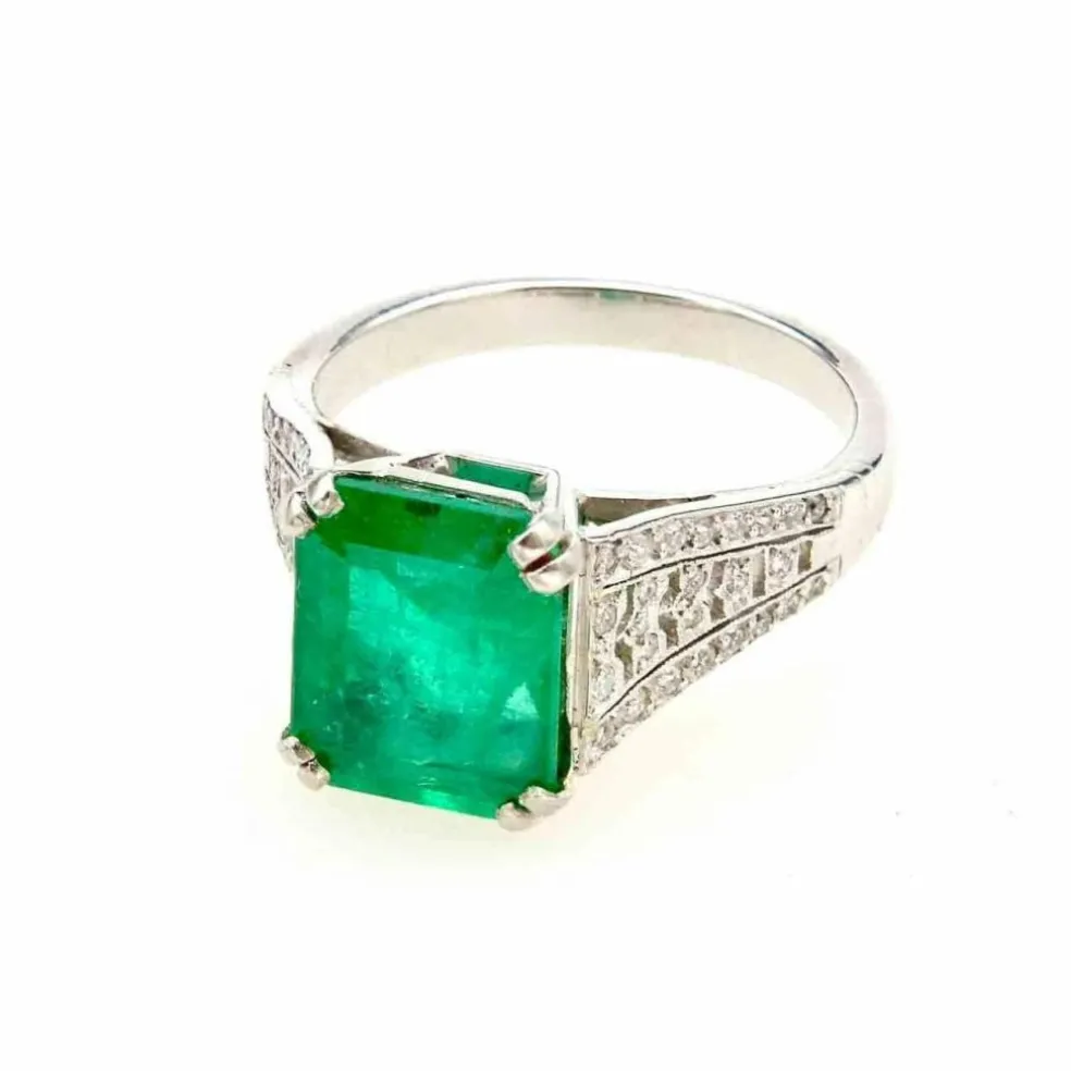 Bague Art Déco Platine Emeraude Diamants