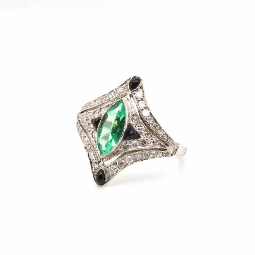 Bague Art Déco Platine Emeraude Saphirs Diamants