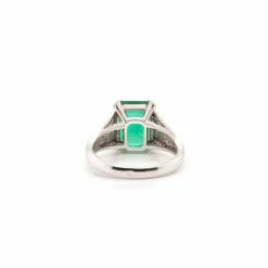 Bague Art Déco Platine Emeraude Diamants