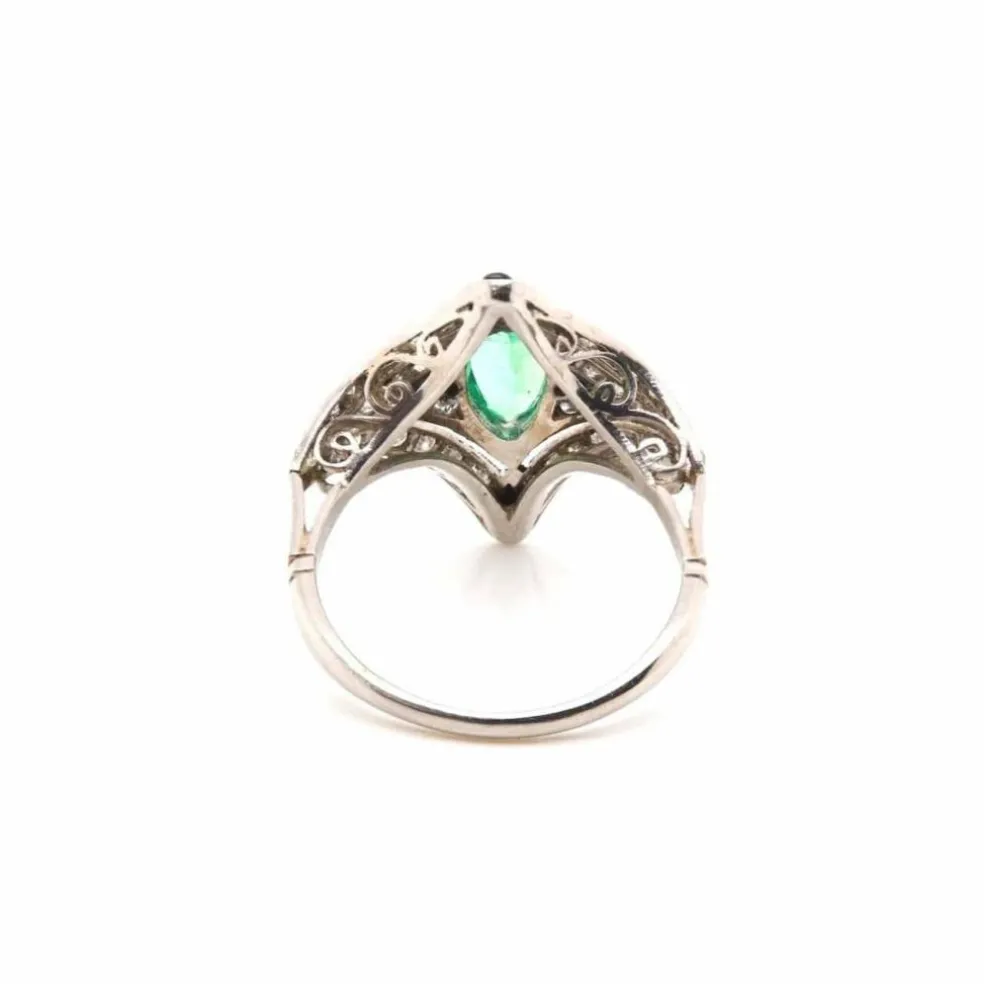 Bague Art Déco Platine Emeraude Saphirs Diamants