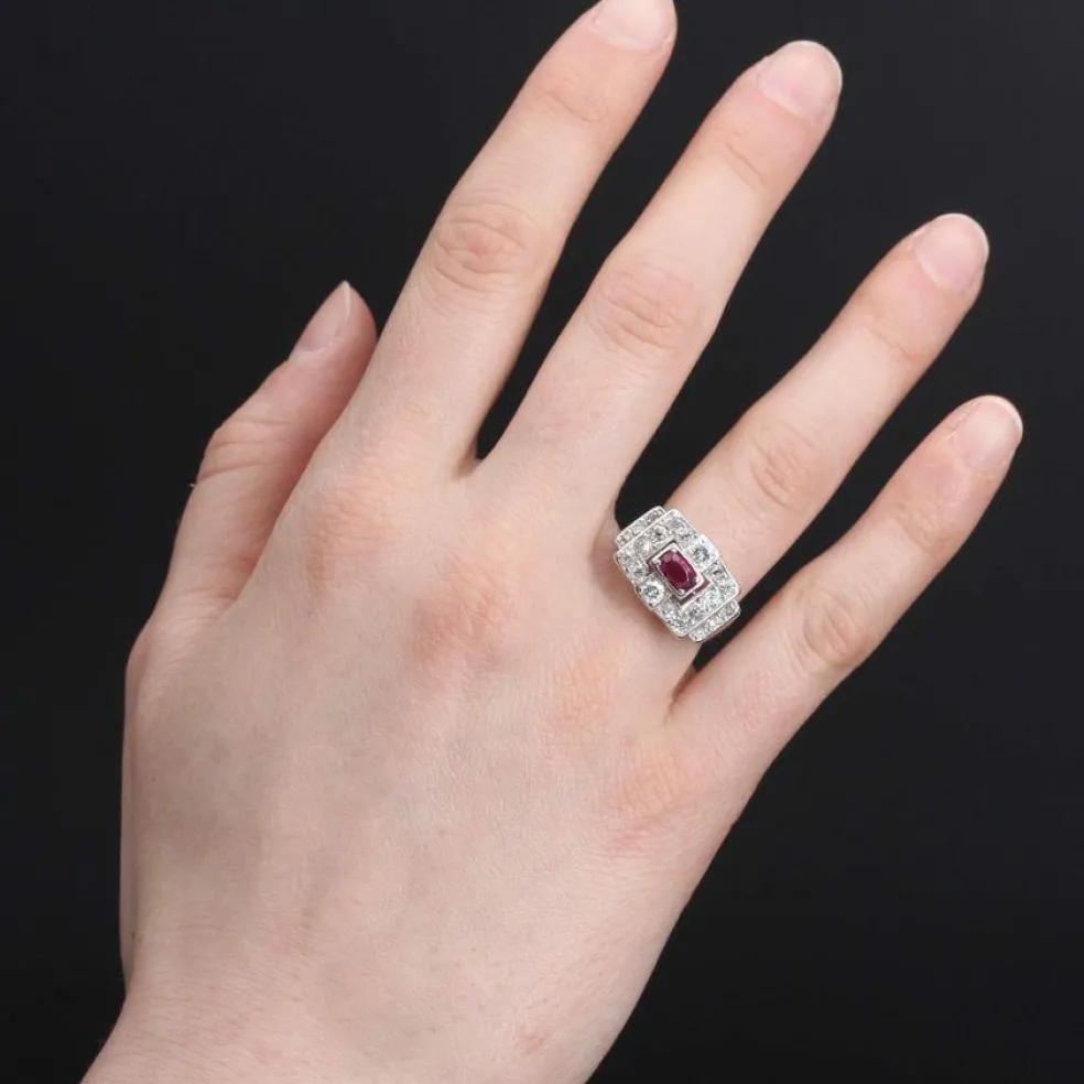Bague art déco platine rubis diamants