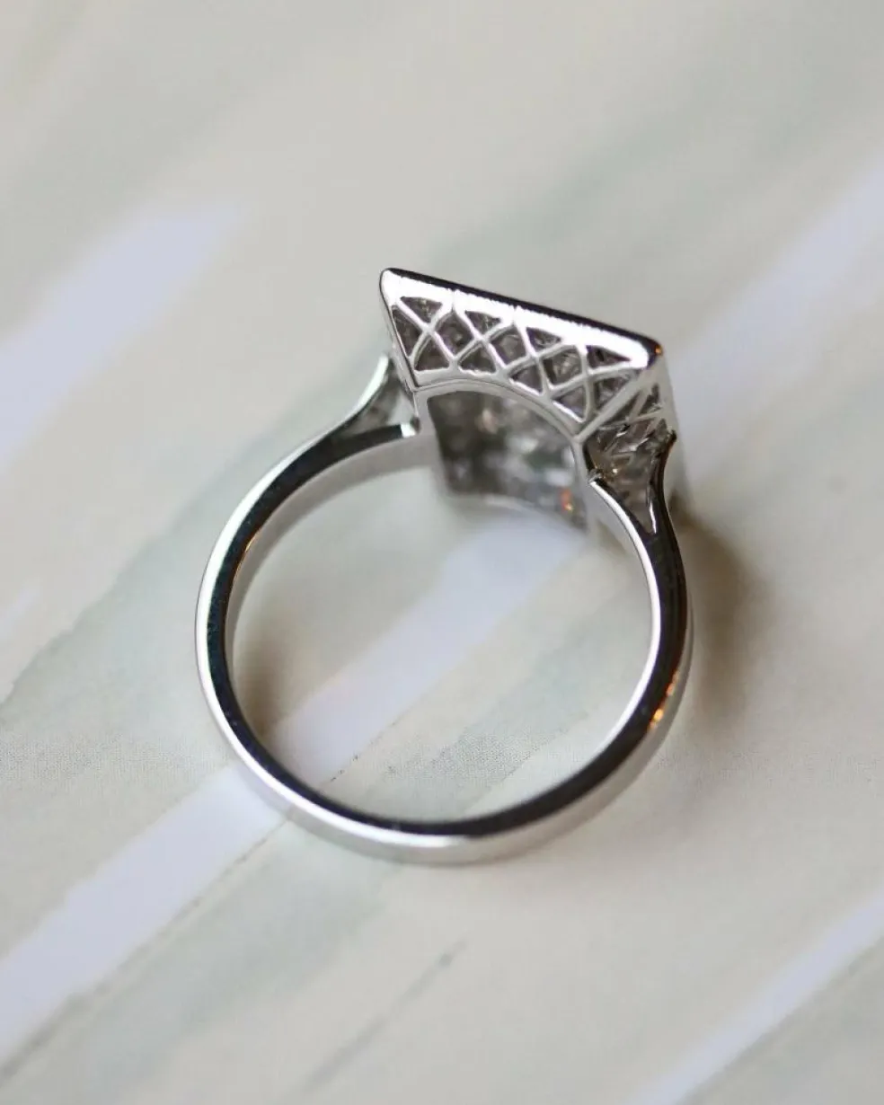 Bague Art Déco Rectangle Or Blanc et Diamants