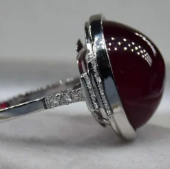 Bague Art Déco rubis diamant