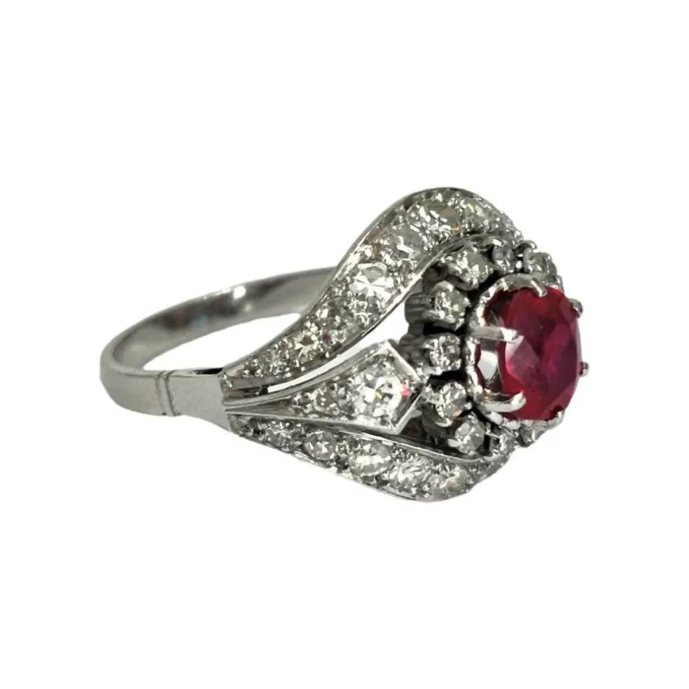 Bague Art Déco rubis et diamants