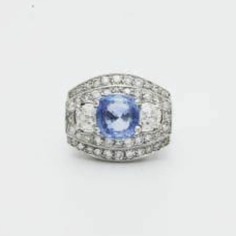 Bague Art Déco saphir Ceylan naturel entourage diamants or gris
