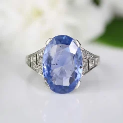Bague Art Déco saphir de Ceylan et diamants