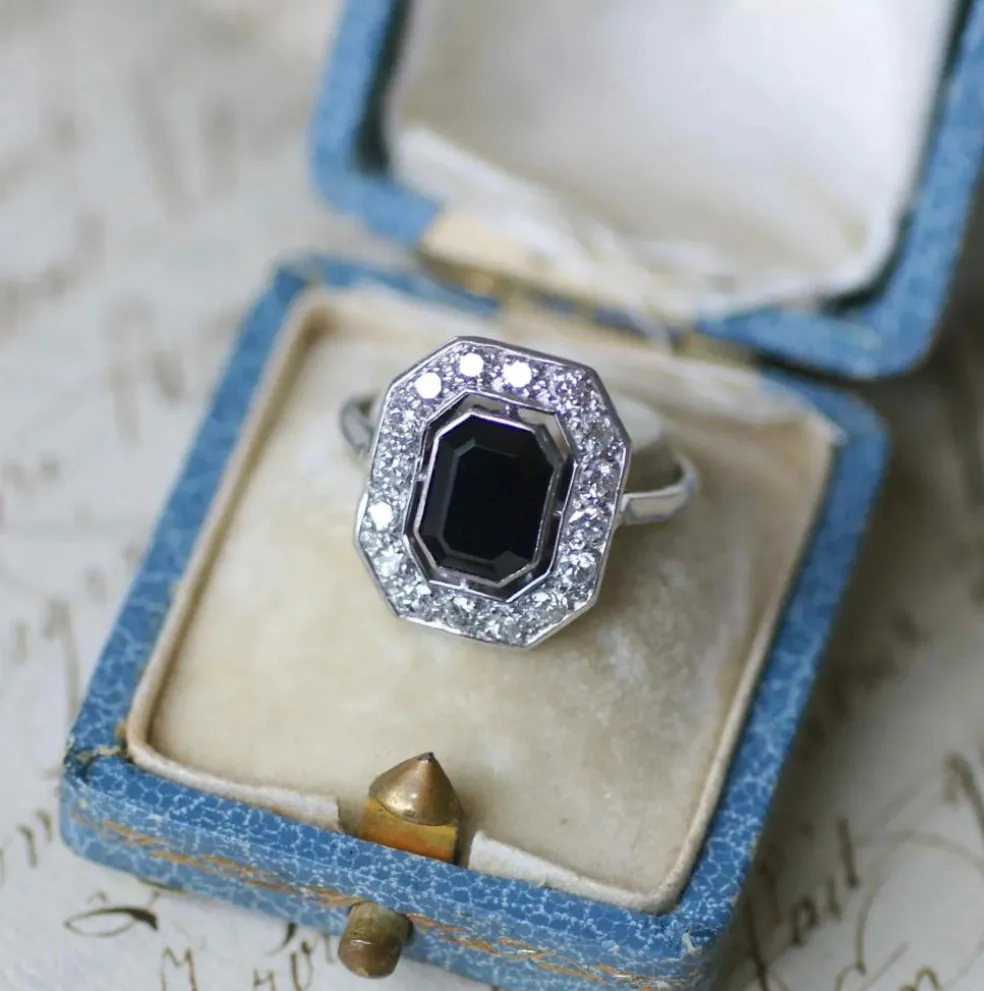 Bague Art Déco Saphir Octogonal et Diamants