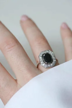Bague Art Déco Saphir Octogonal et Diamants