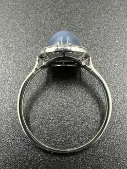 Bague Art Déco Saphir étoilé et diamants, Or et Platine