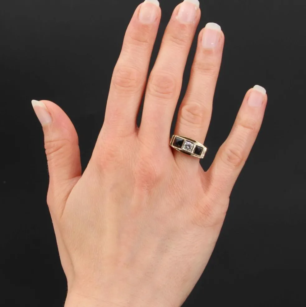 Bague art déco saphirs et diamants en jarretière