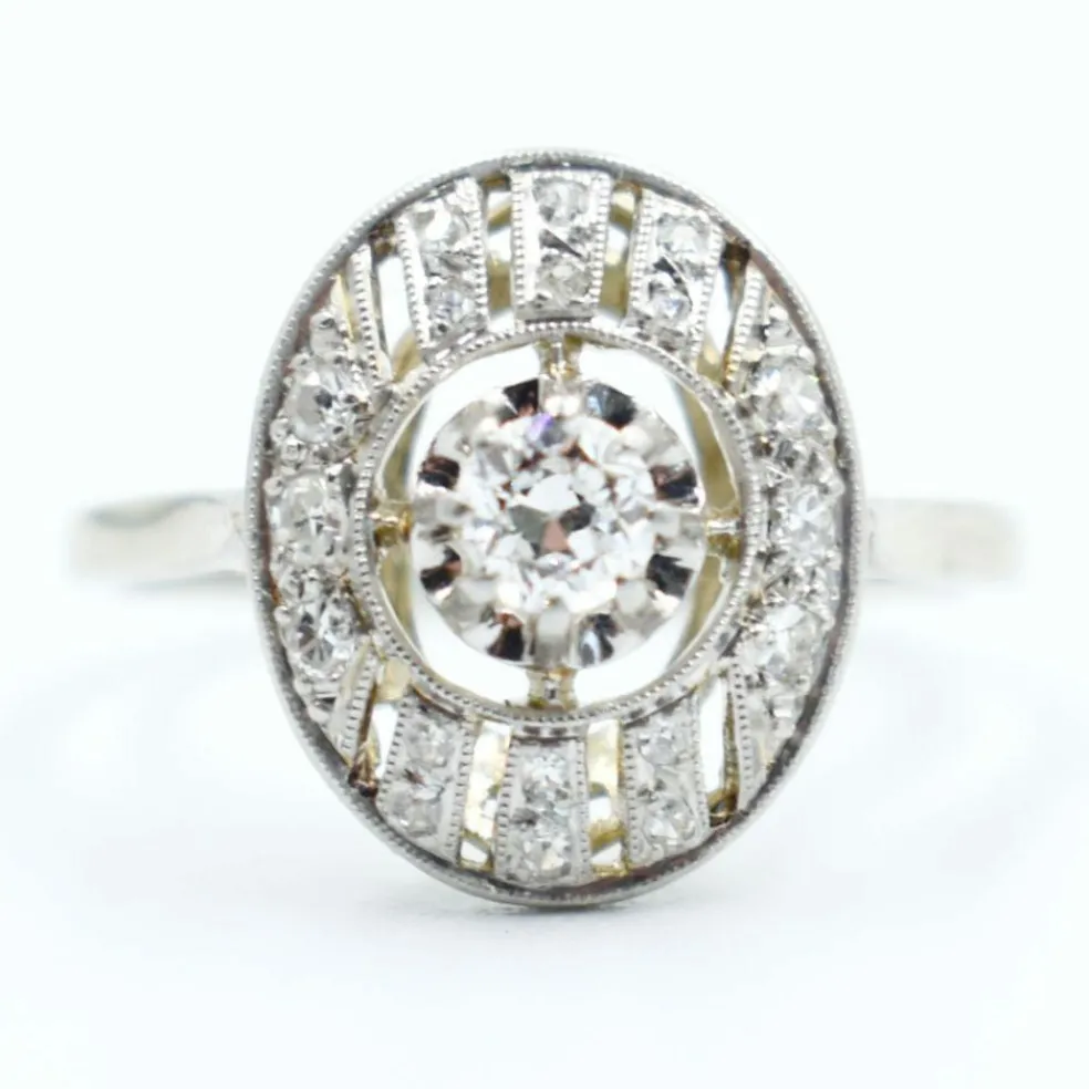 Bague Art Deco or platine et diamants