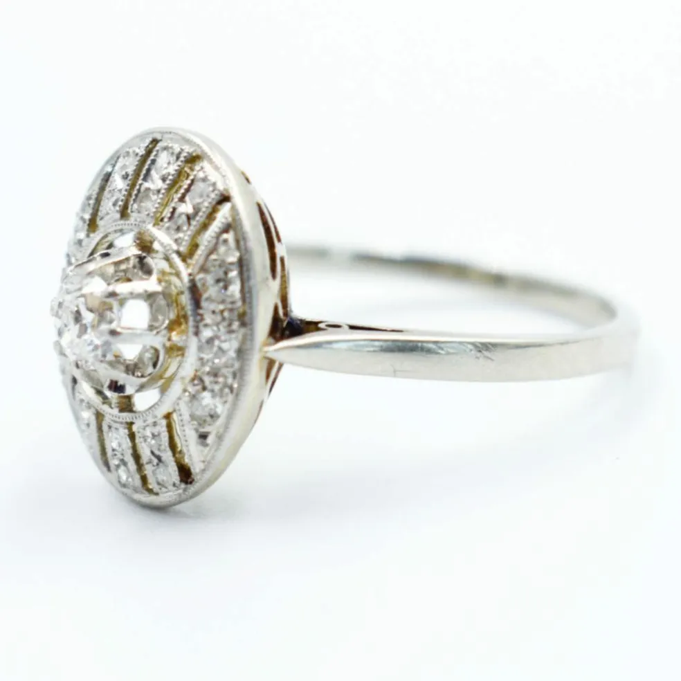 Bague Art Deco or platine et diamants
