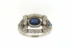 Bague Art Deco, saphirs et diamants