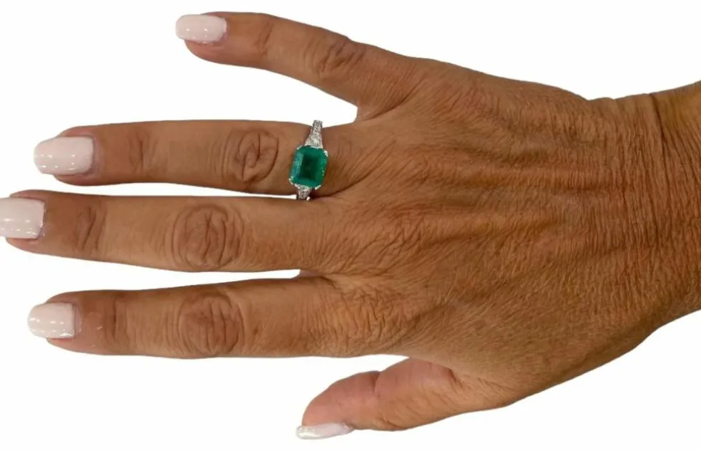 Bague Art Nouveau Diamant Émeraude en or blanc