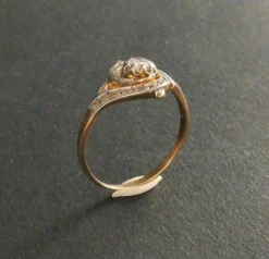 Bague Art Nouveau Diamants.