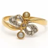 Bague Art Nouveau en or jaune 18 carats et argent sertie de diamants et de perles