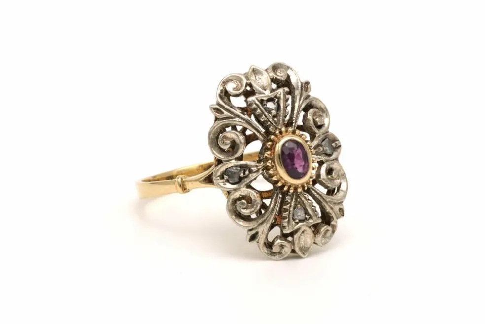 Bague Art Nouveau en or jaune et blanc 14 carats sertie d'un rubis naturel et de diamants
