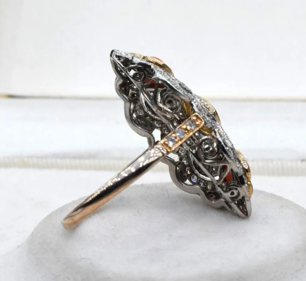 Bague Art Nouveau en platine et diamants