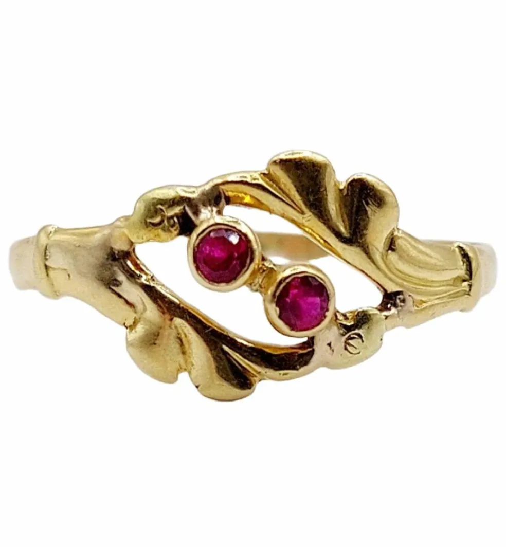 Bague art nouveau or jaune rubis et monture fleurie (circa 1900) toi et moi