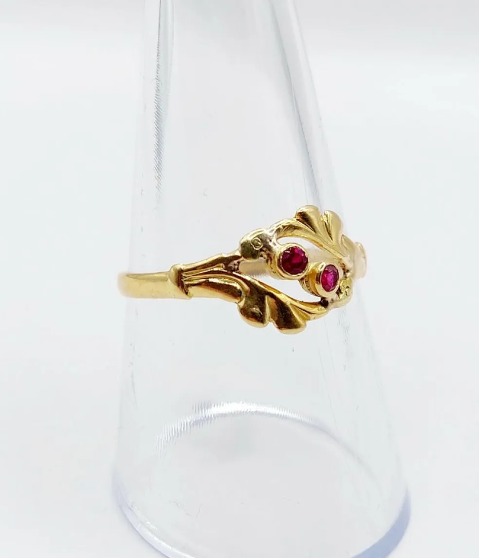 Bague art nouveau or jaune rubis et monture fleurie (circa 1900) toi et moi