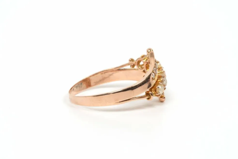Bague Art Nouveau or jaune, perles et diamants taille rose