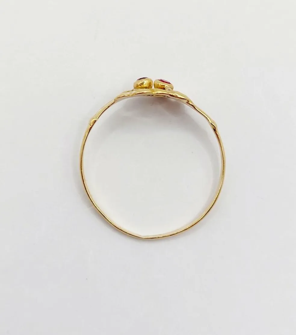 Bague art nouveau or jaune rubis et monture fleurie (circa 1900) toi et moi