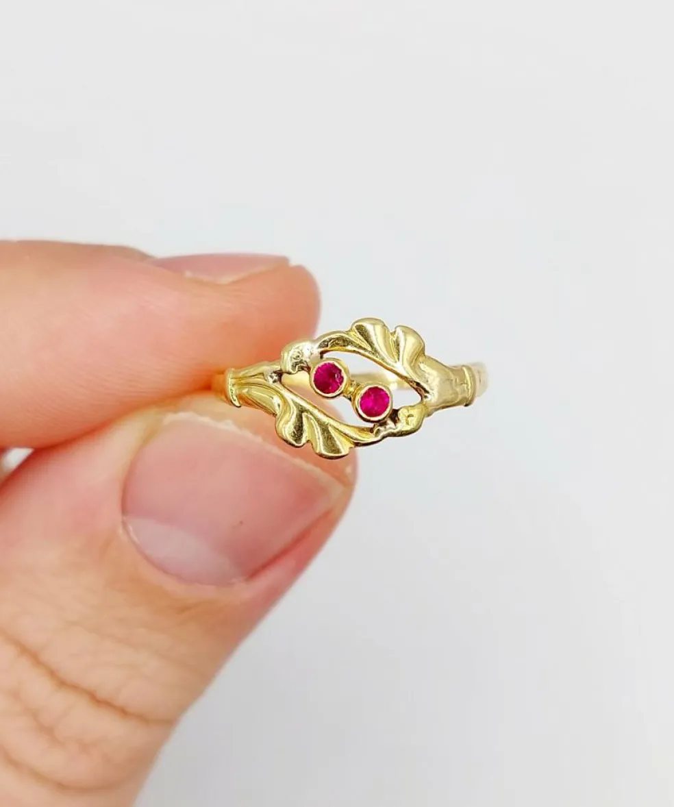 Bague art nouveau or jaune rubis et monture fleurie (circa 1900) toi et moi