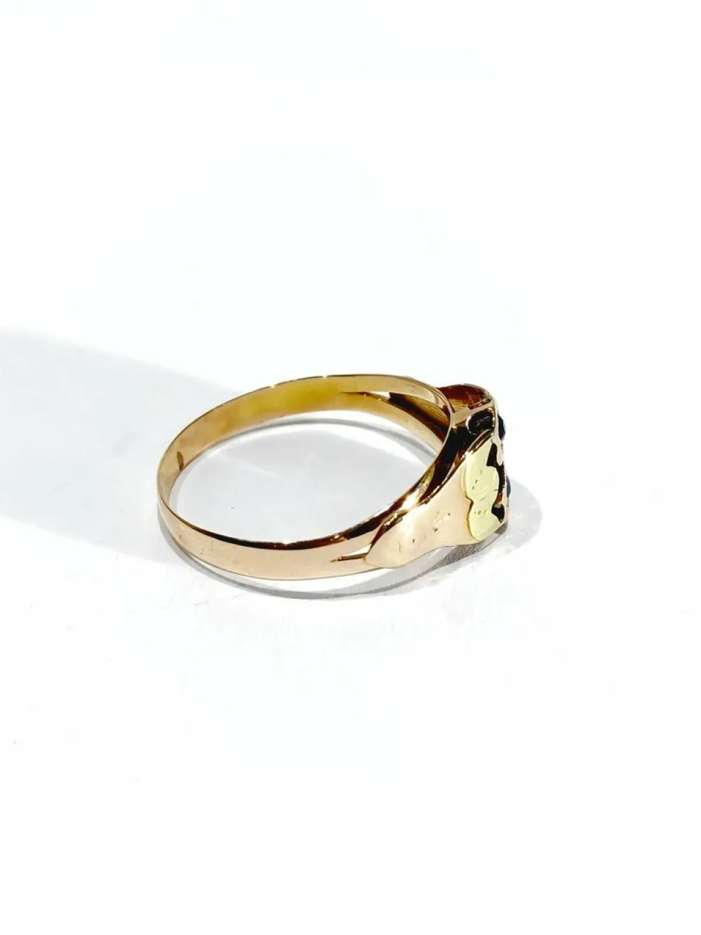 Bague Art Nouveau or jaune saphirs