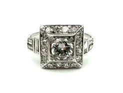 Bague Art-Déco, platine et diamants