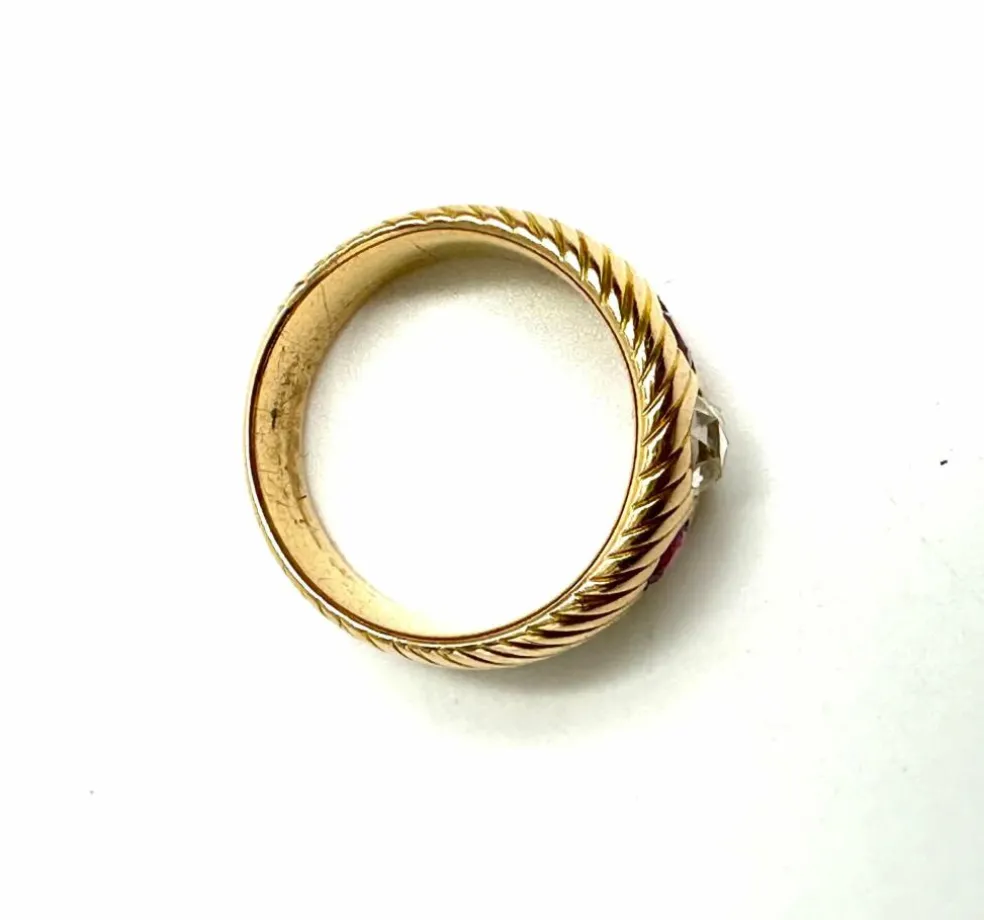 Bague austro-hongroise vintage de la fin du 19e siècle.