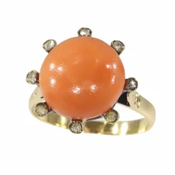 Bague avec diamants et corail