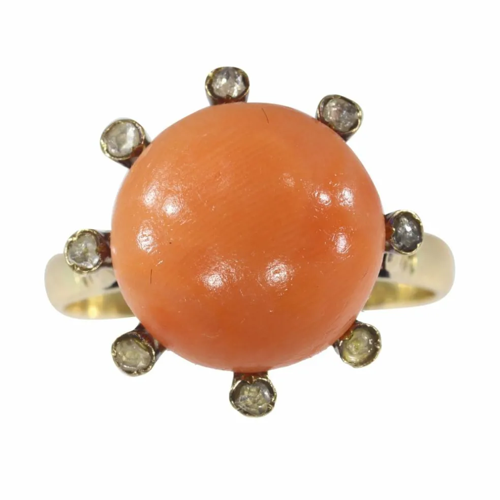 Bague avec diamants et corail