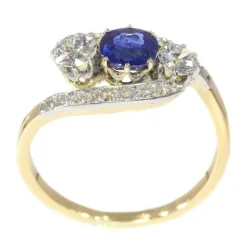Bague avec diamants et saphir