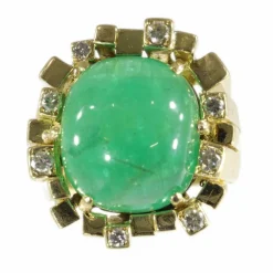 Bague avec émeraude et diamants