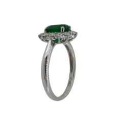 Bague avec émeraude et diamants