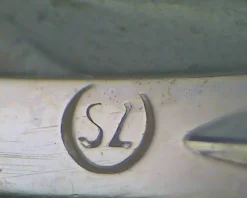 Bague avec émeraude et diamants