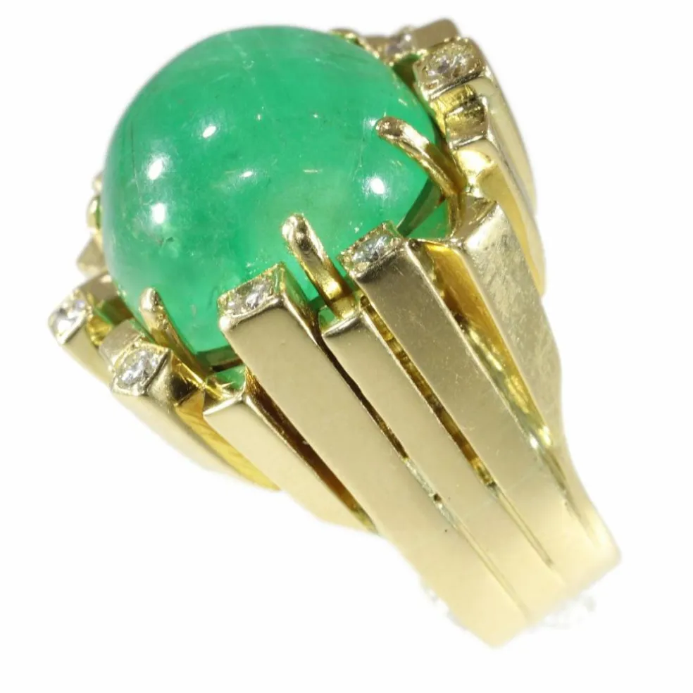 Bague avec émeraude et diamants
