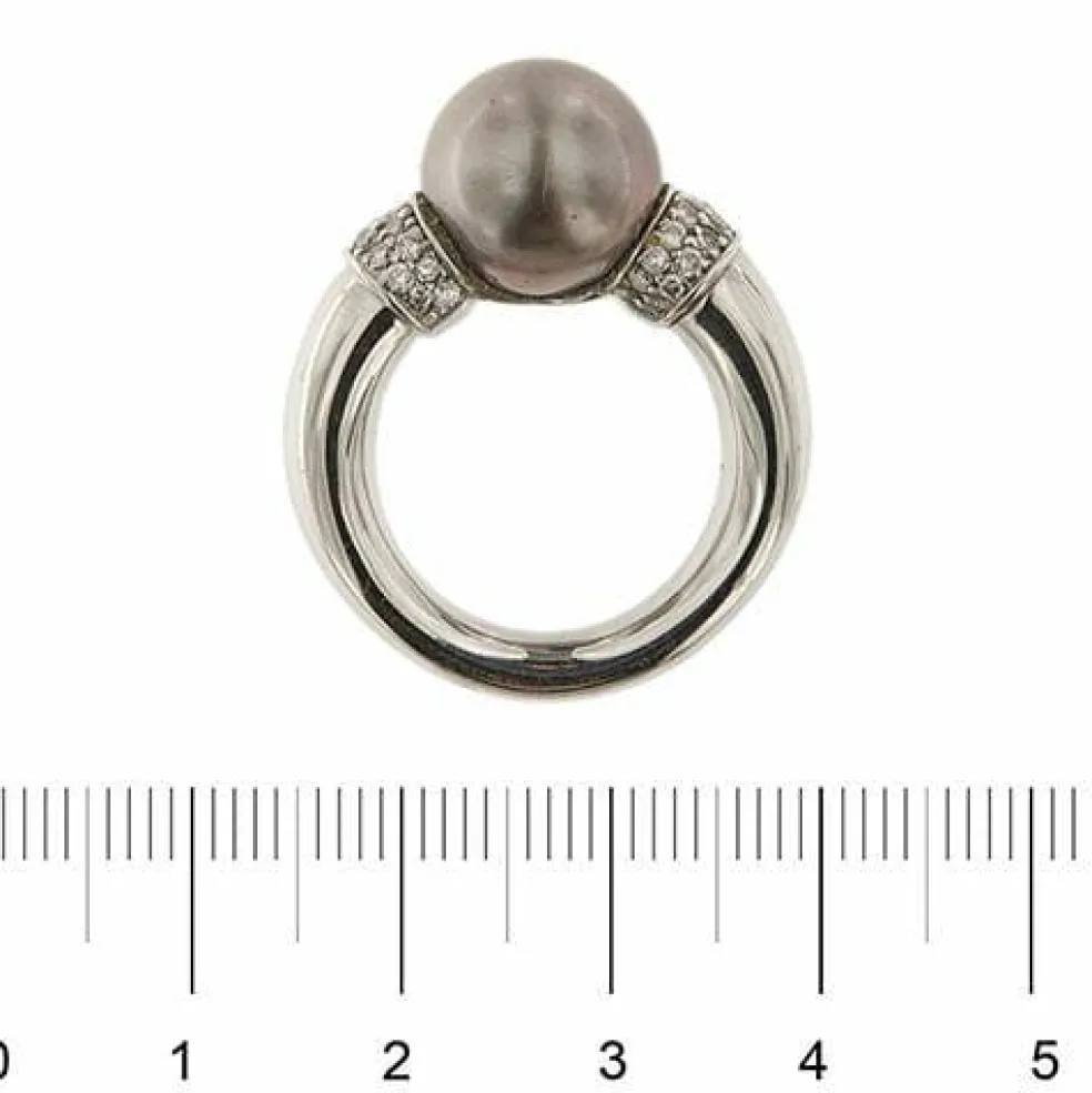 Bague avec perle de Tahiti et diamants