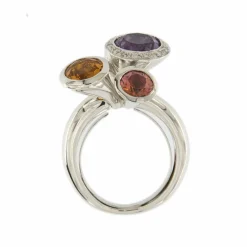 Bague avec pierres précieuses et diamants