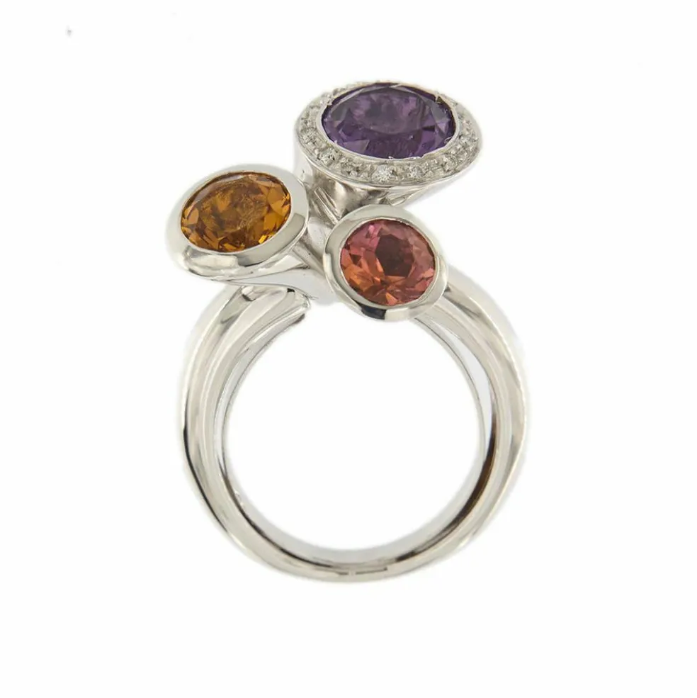 Bague avec pierres précieuses et diamants