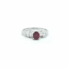 Bague avec rubis birman et diamants