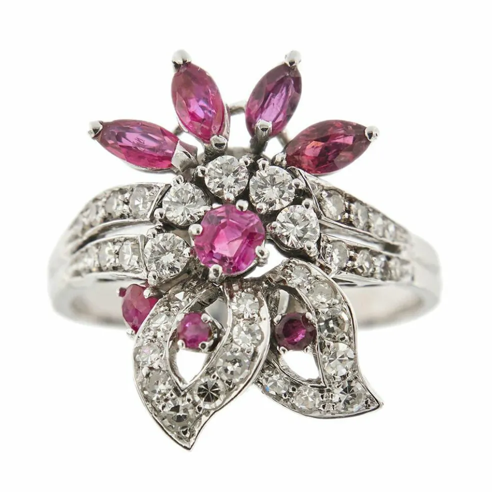 Bague avec rubis et diamants
