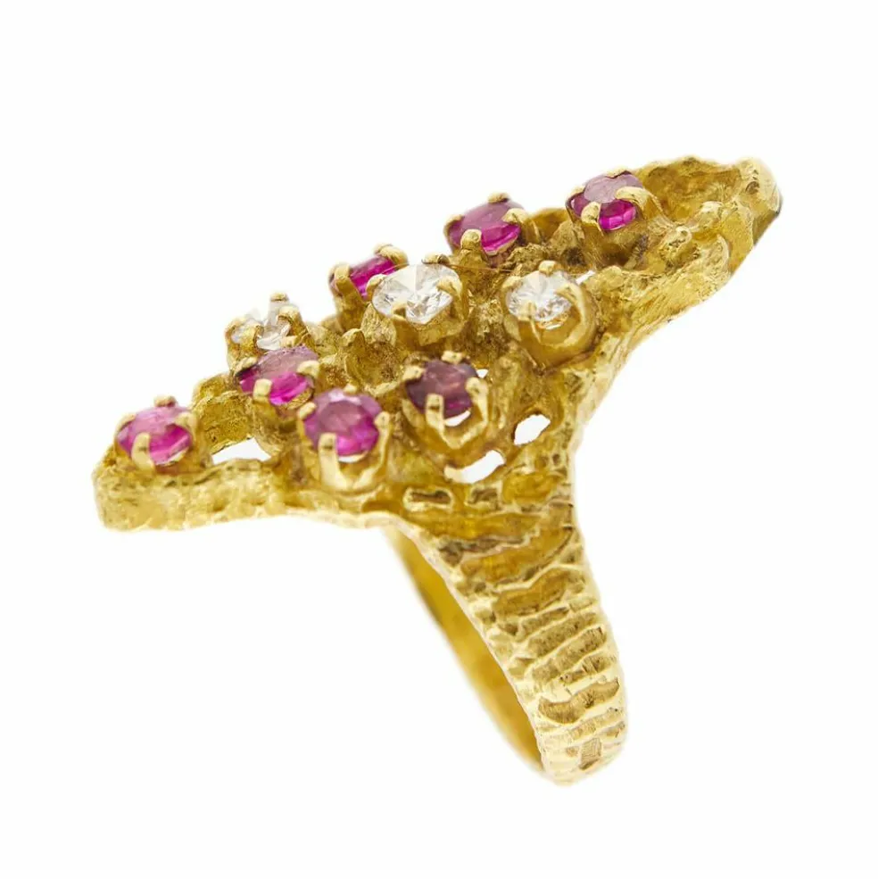 Bague avec rubis et diamants