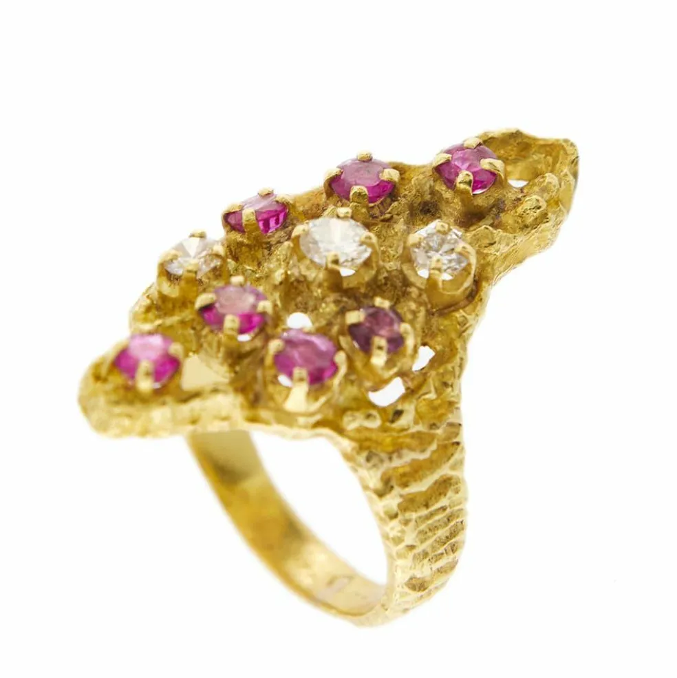Bague avec rubis et diamants