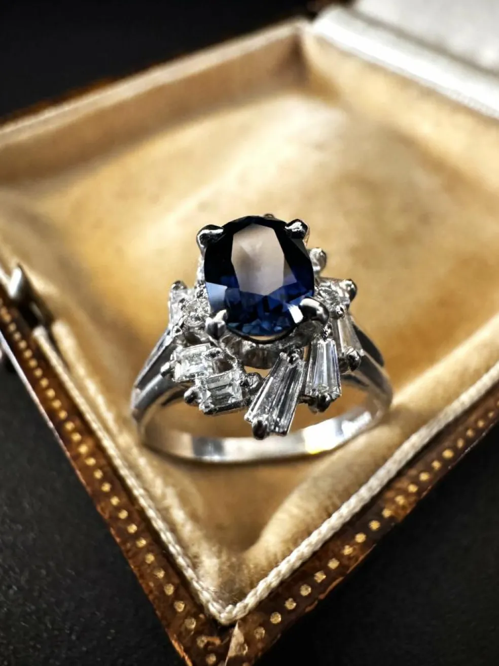Bague avec Saphir et Diamants
