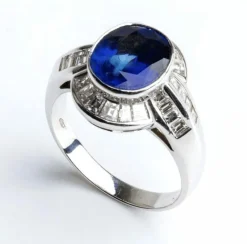 Bague avec saphir non traité et diamants